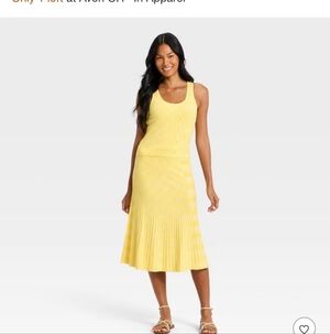 Yellow Ribbed Tank Top And Skirt - Women's Sleeveless Knit